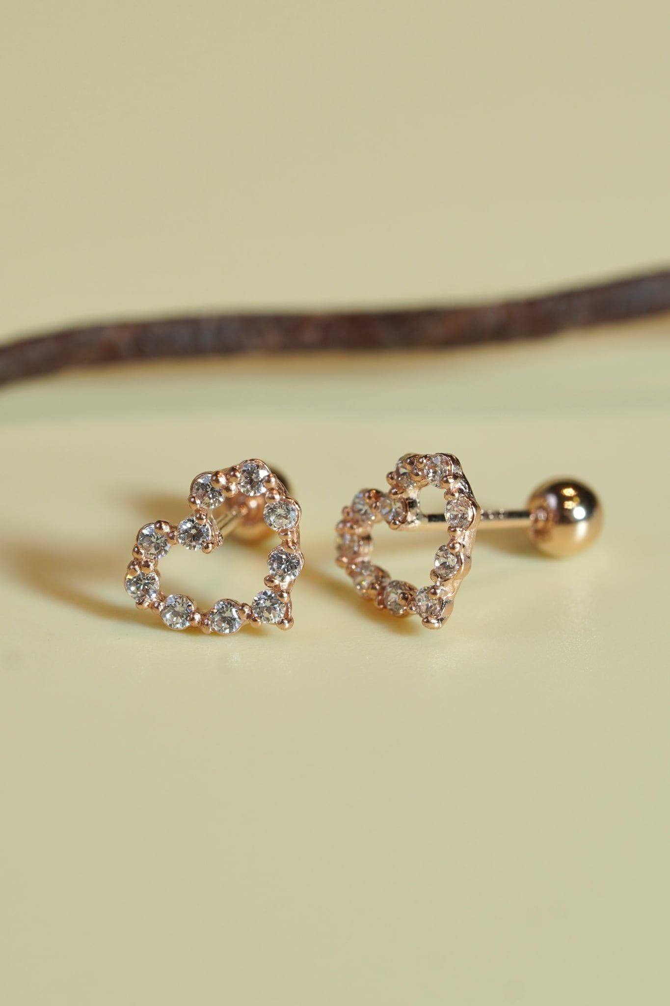 Hoa tai vàng 14K Trái Tim Đính Đá ( ER-GLD-005 )