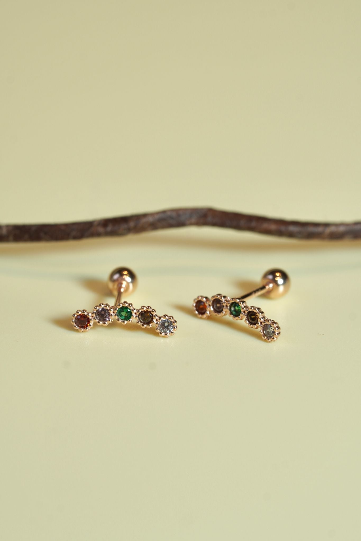 Hoa tai vàng 14k đá màu dài (ER-GLD-099)