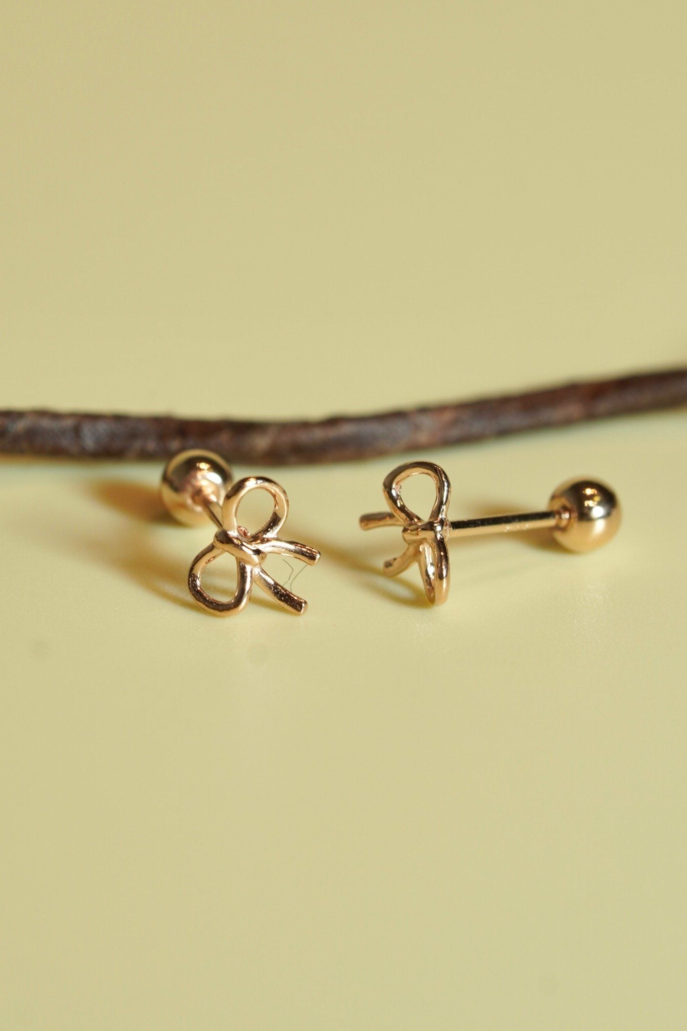 Hoa tai vàng 14k nơ trơn