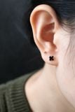 Hoa tai vàng 14k hoa đen (ER-GLD-025)