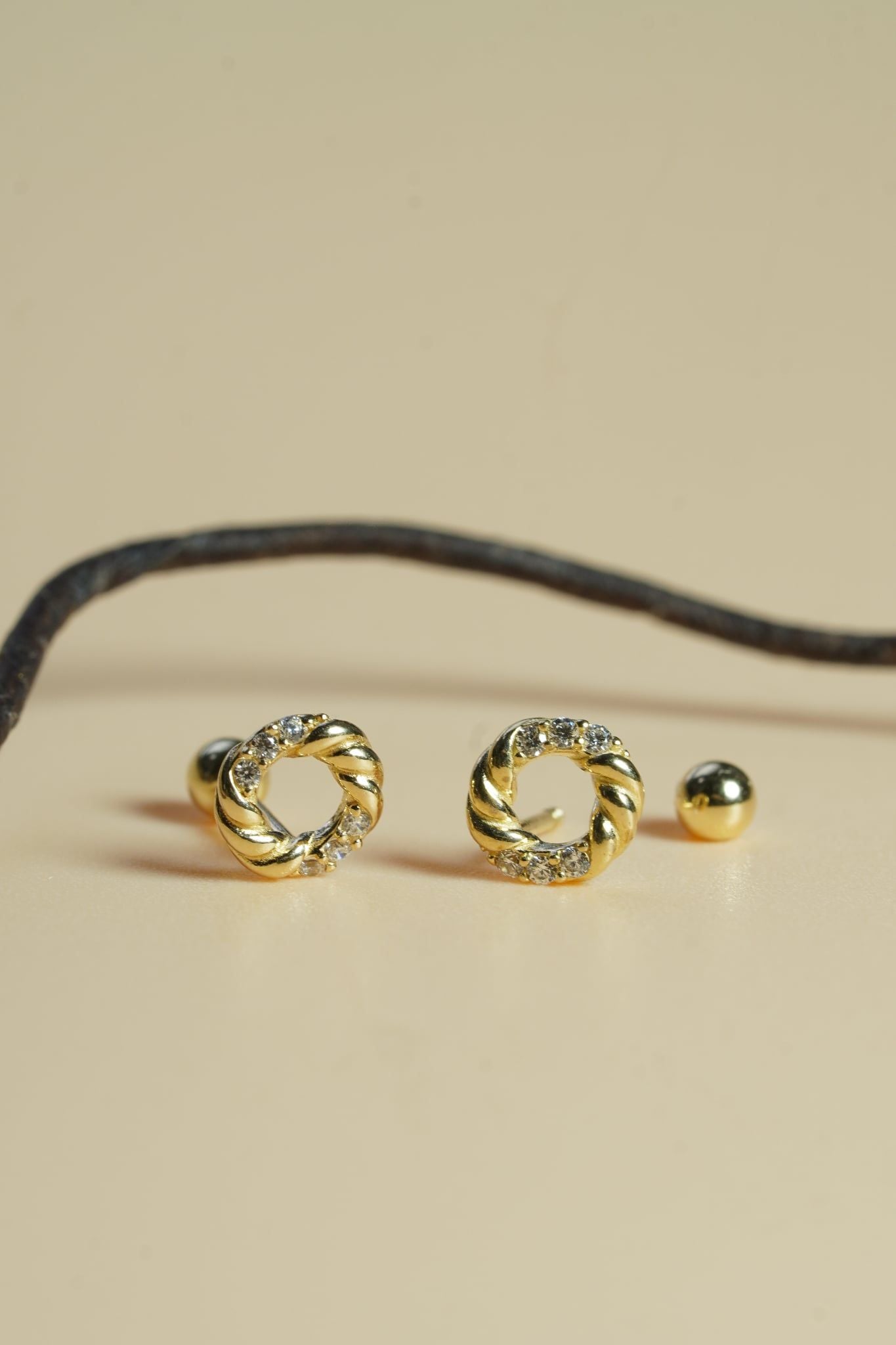 Hoa tai vàng 14k xinh (ER-GLD-121)
