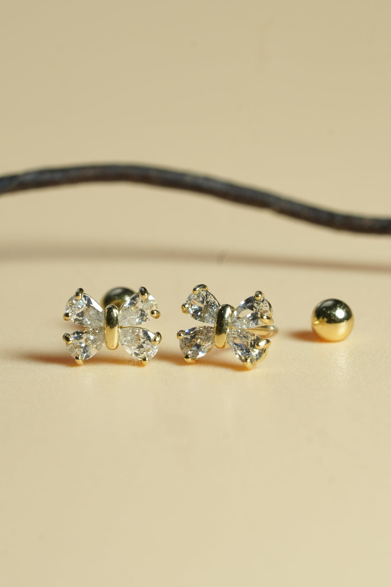 Hoa tai vàng 14k hoa xinh (ER-GLD-119)