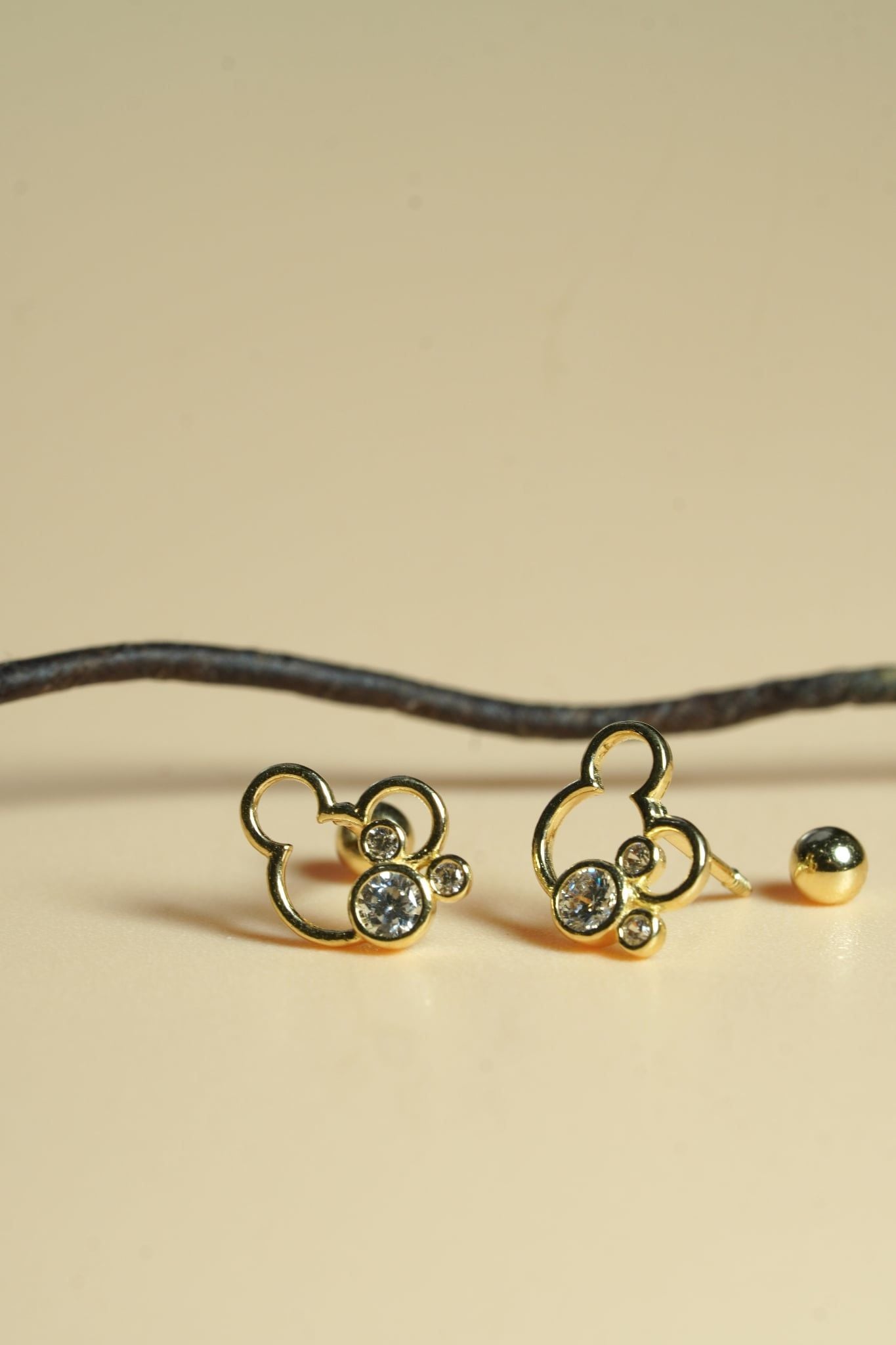 Hoa tai vàng 14k gấu đá ( ER-GLD-131)