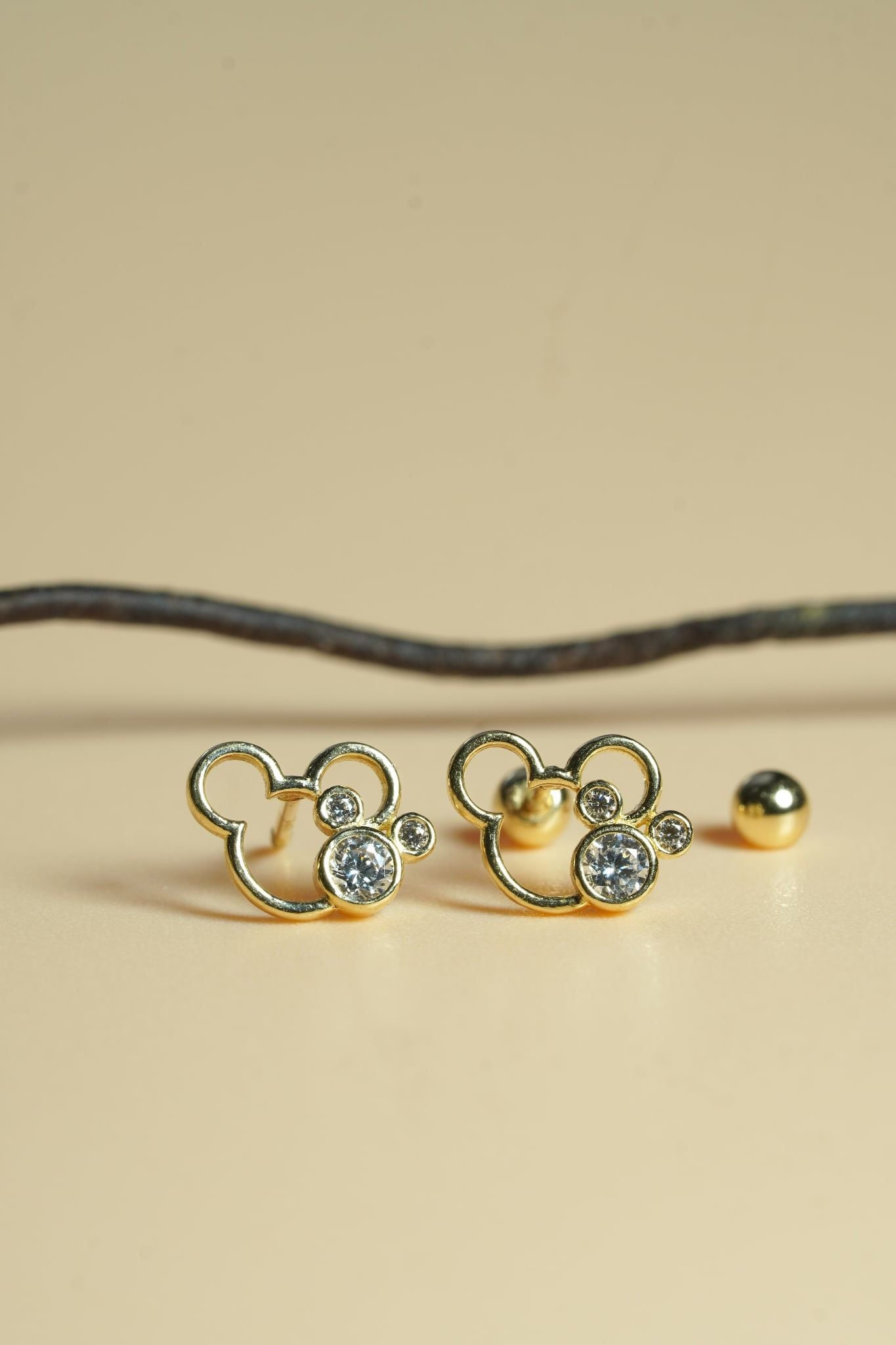 Hoa tai vàng 14k gấu đá ( ER-GLD-131)
