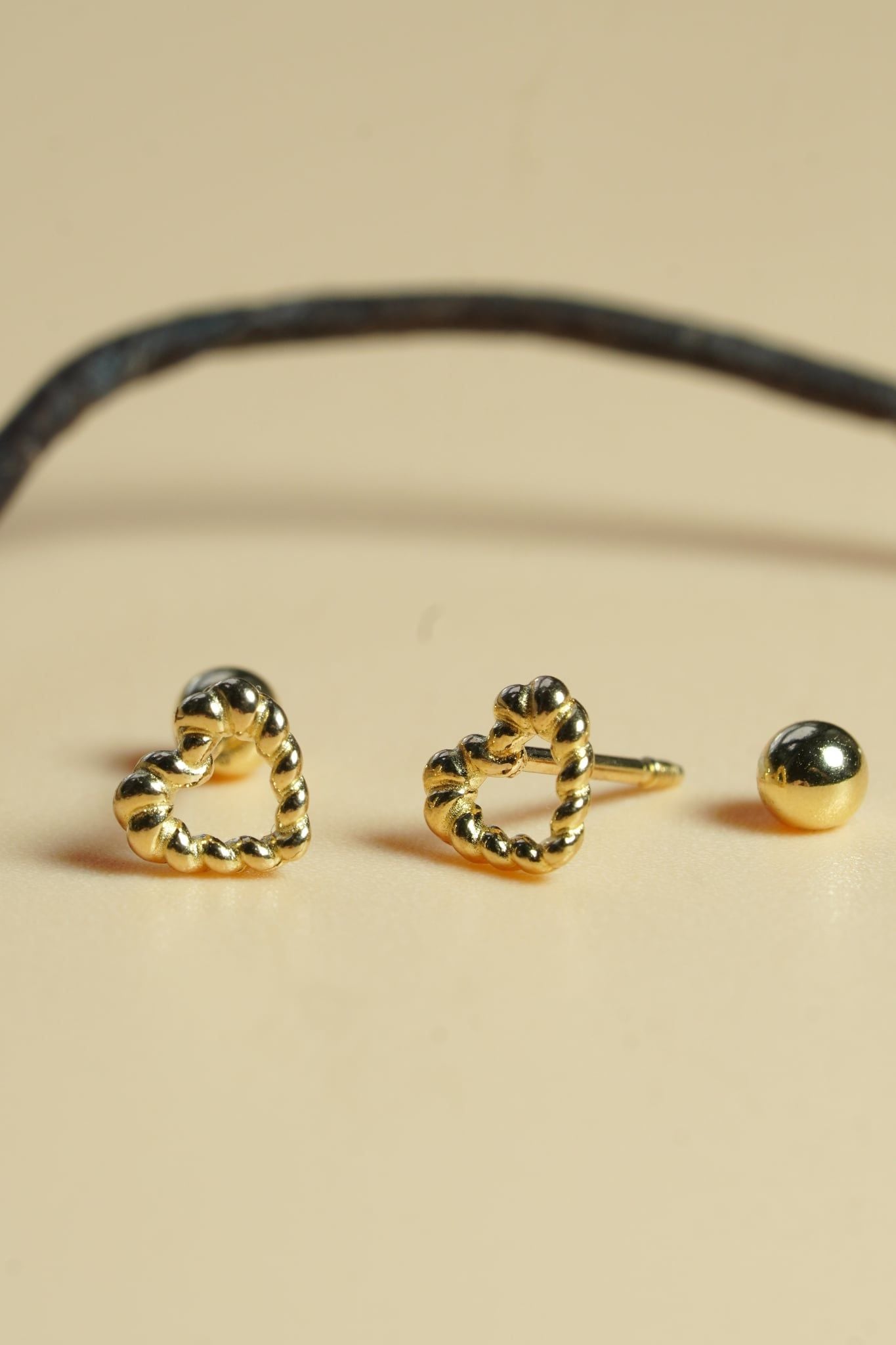 Hoa tai vàng 14k tim bi (ER-GLD-123)