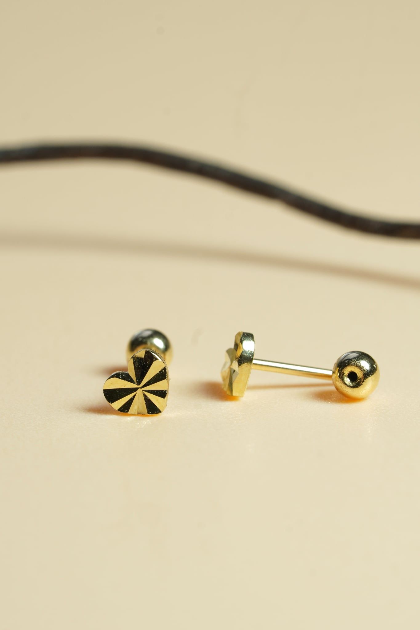 Hoa tai vàng 14k tim cắt (ER-GLD-127)