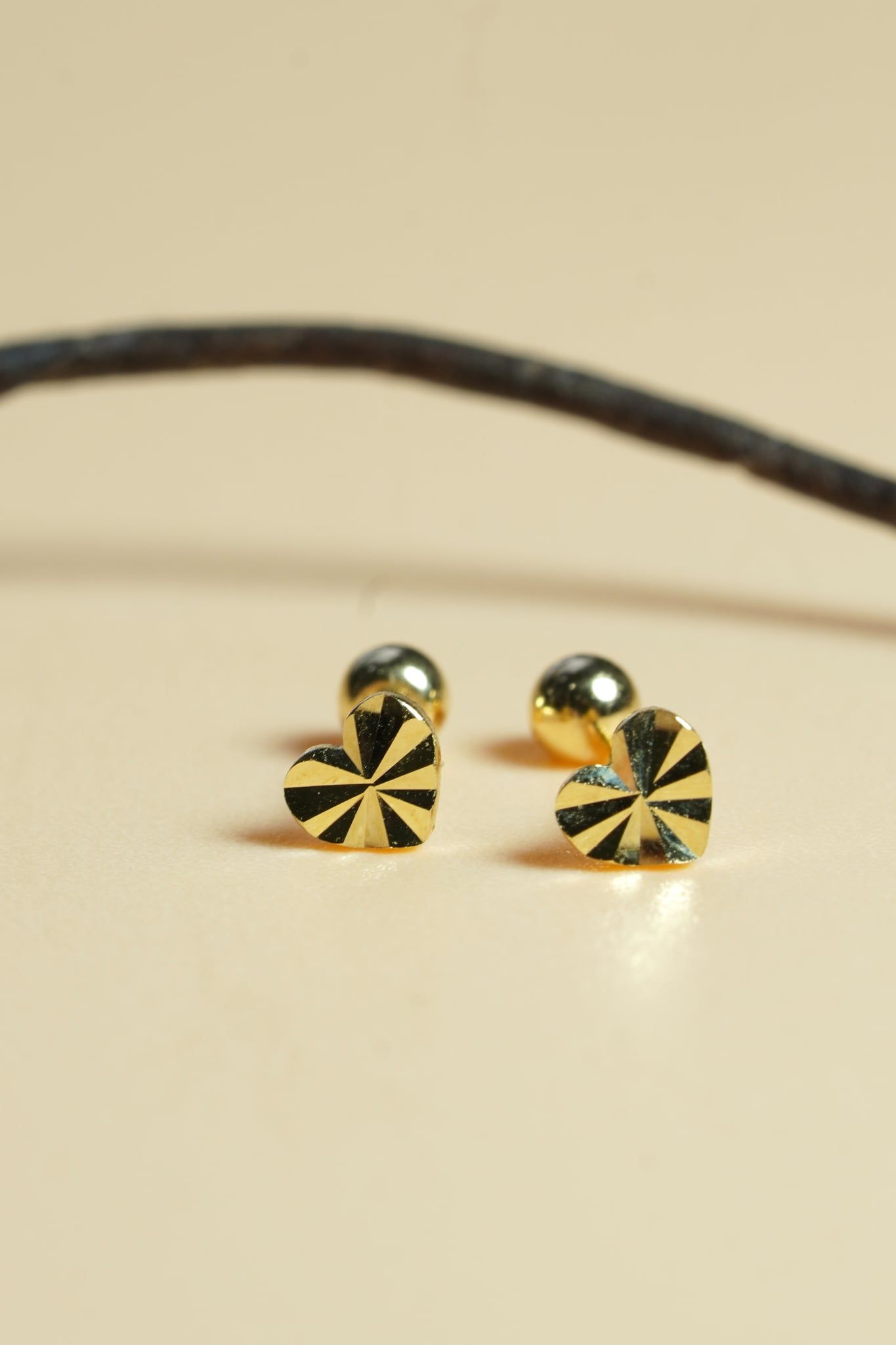 Hoa tai vàng 14k tim cắt (ER-GLD-127)