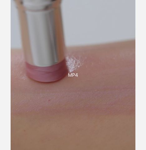  Unveiled skin highlighter 