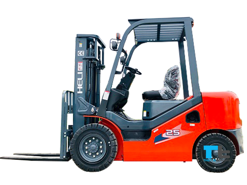 Xe Nâng Dầu 2 Tấn – 2.5 Tấn