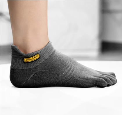  LS0028 - TẤT THỂ THAO CỔ THẤP 5 NGÓN 