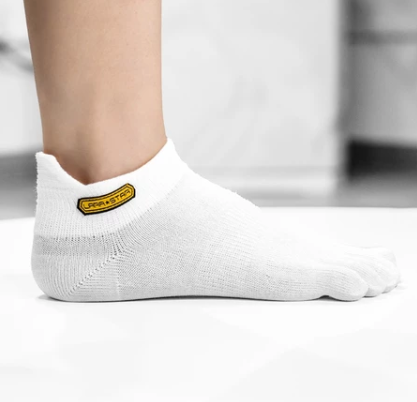  LS0028 - TẤT THỂ THAO CỔ THẤP 5 NGÓN 