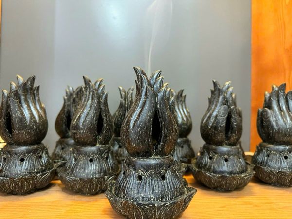  Xông đốt trầm hương Bàn Tay Phật BKMECN-10375 