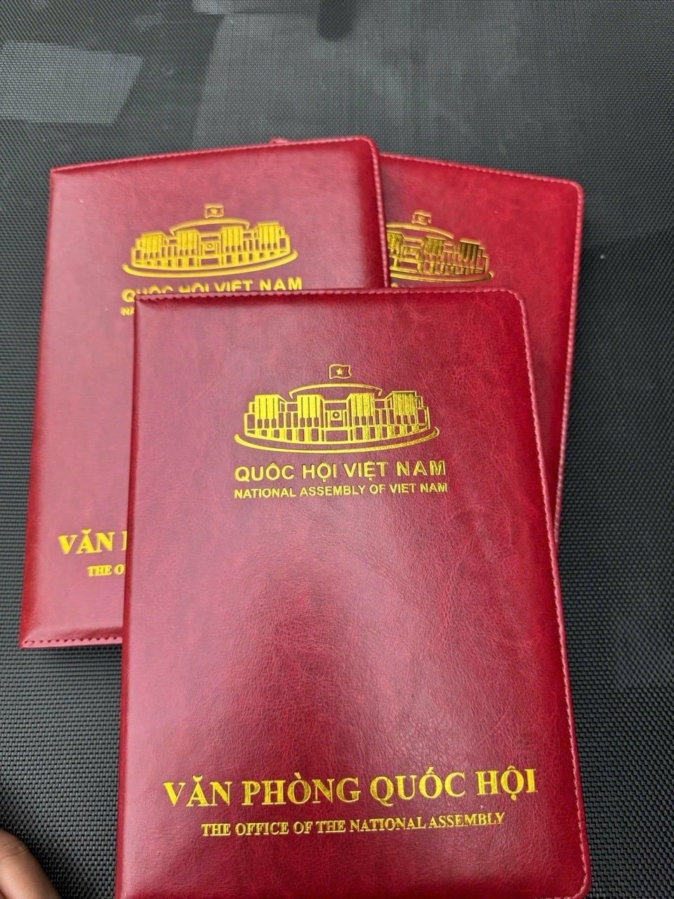  📕 SỔ CÔNG TÁC VĂN PHÒNG CHÍNH PHỦ – BÌA DA NHŨ VÀNG CAO CẤP ✨ 