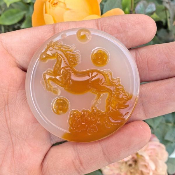  Đặt dây đeo ngựa Hòa Điền 
