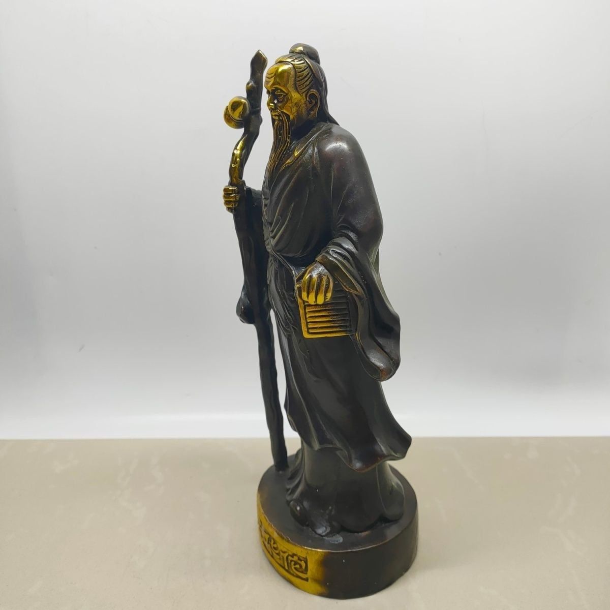  Tượng đồng thần y Hoa Đà 