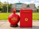  Bình gốm quà tặng Quốc hội việt nam 
