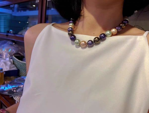  Vòng cổ ngọc trai vỏ sò biển sâu 14mm phối màu Morandi – Thời trang cao cấp Gia 750 