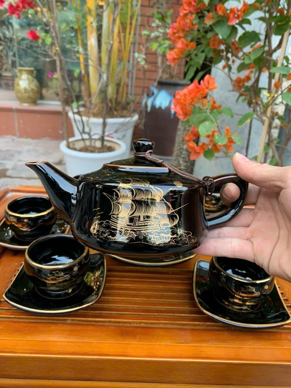  Bộ ấm chén màu đen họa tiết Thuận Buồm Xuôi Gió Bát Tràng BKCECN-10206 