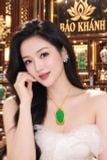  Mặt dây truyền quan âm màu xanh ngọc bích 