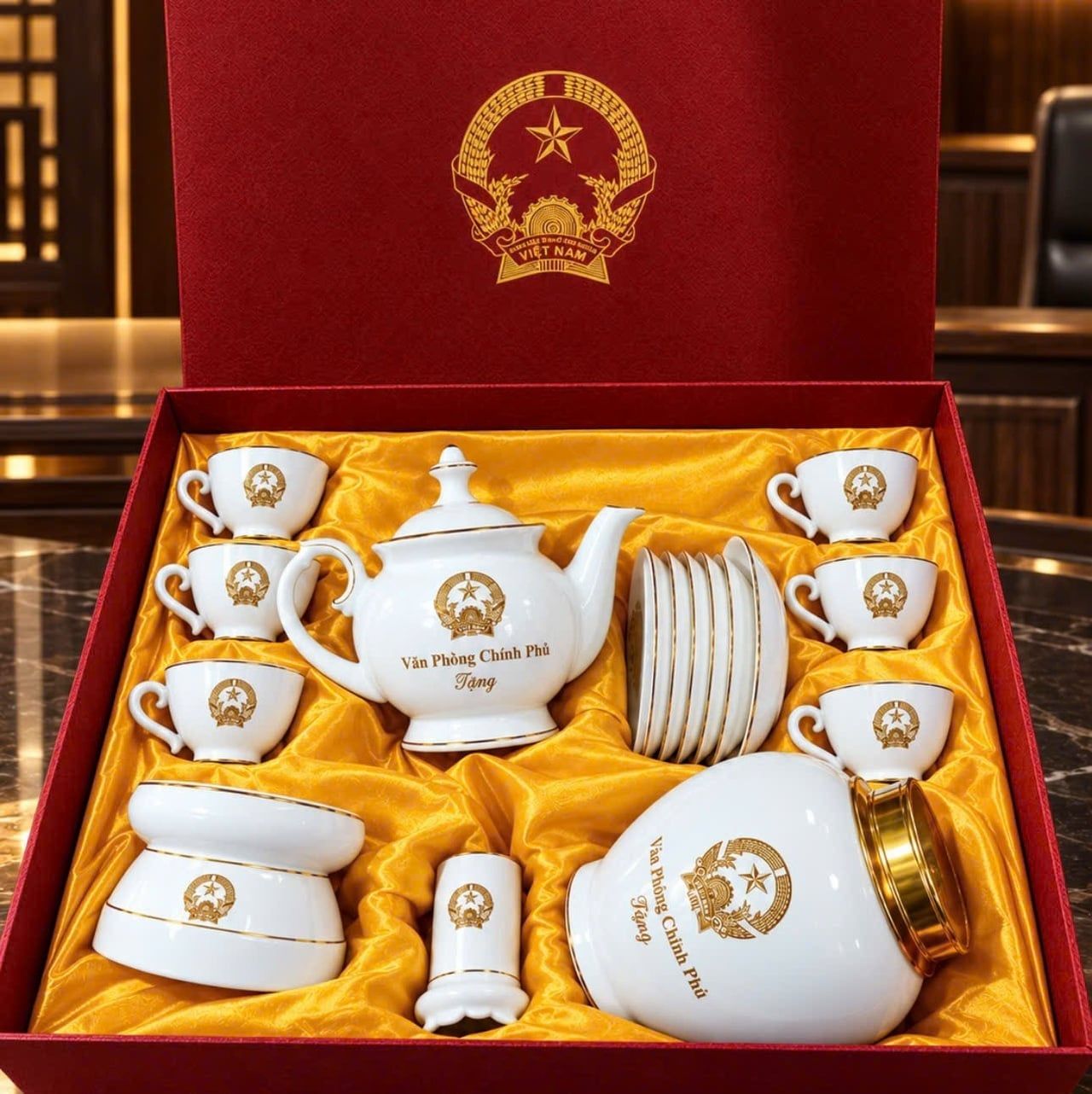  Quà tặng ấm chén in Văn Phòng chính phủ có phụ kiện BKCECN-10639 