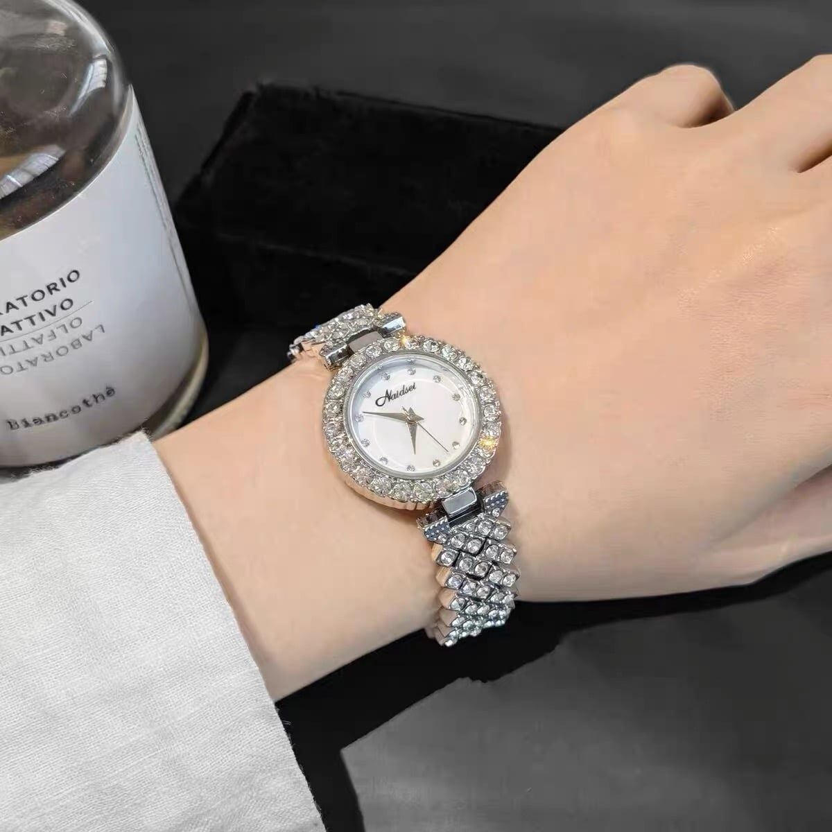  Đồng hồ nữ đính kim cương lấp lánh sang trọng quà tặng bạn gái 