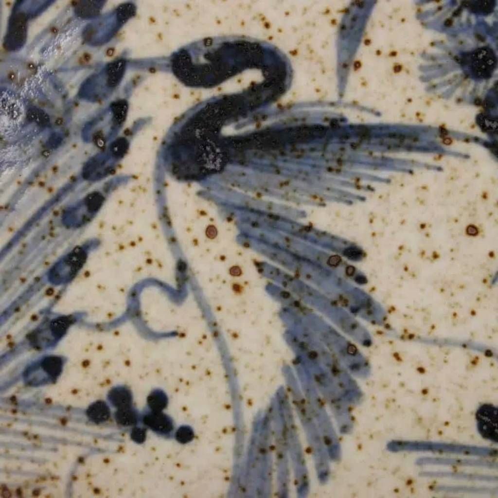  Đĩa Gốm Cổ Men Rạn Vẽ Tay Chim Công May Mắn BKCECN-10094 