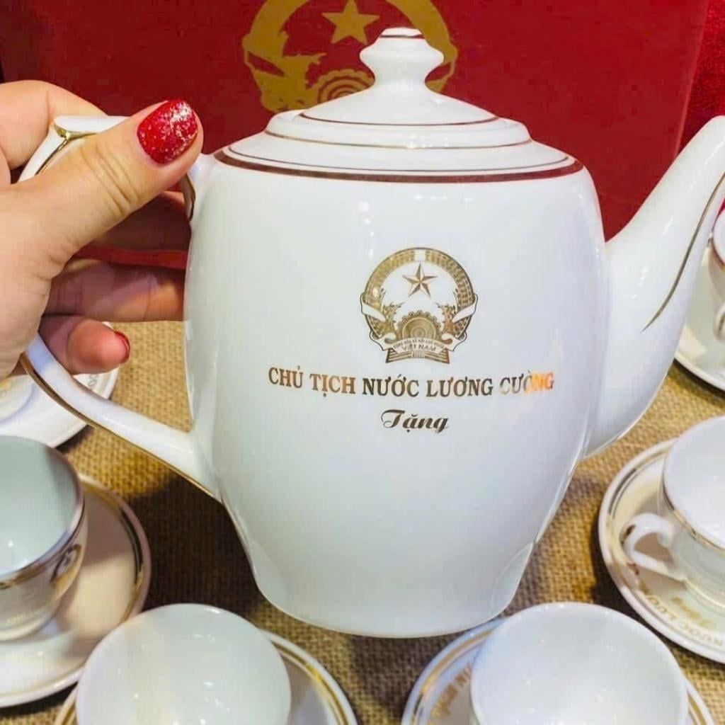  Bộ Ấm Chén Chủ Tịch Nước Lương Cường Bát Tràng BKCECN-10225 