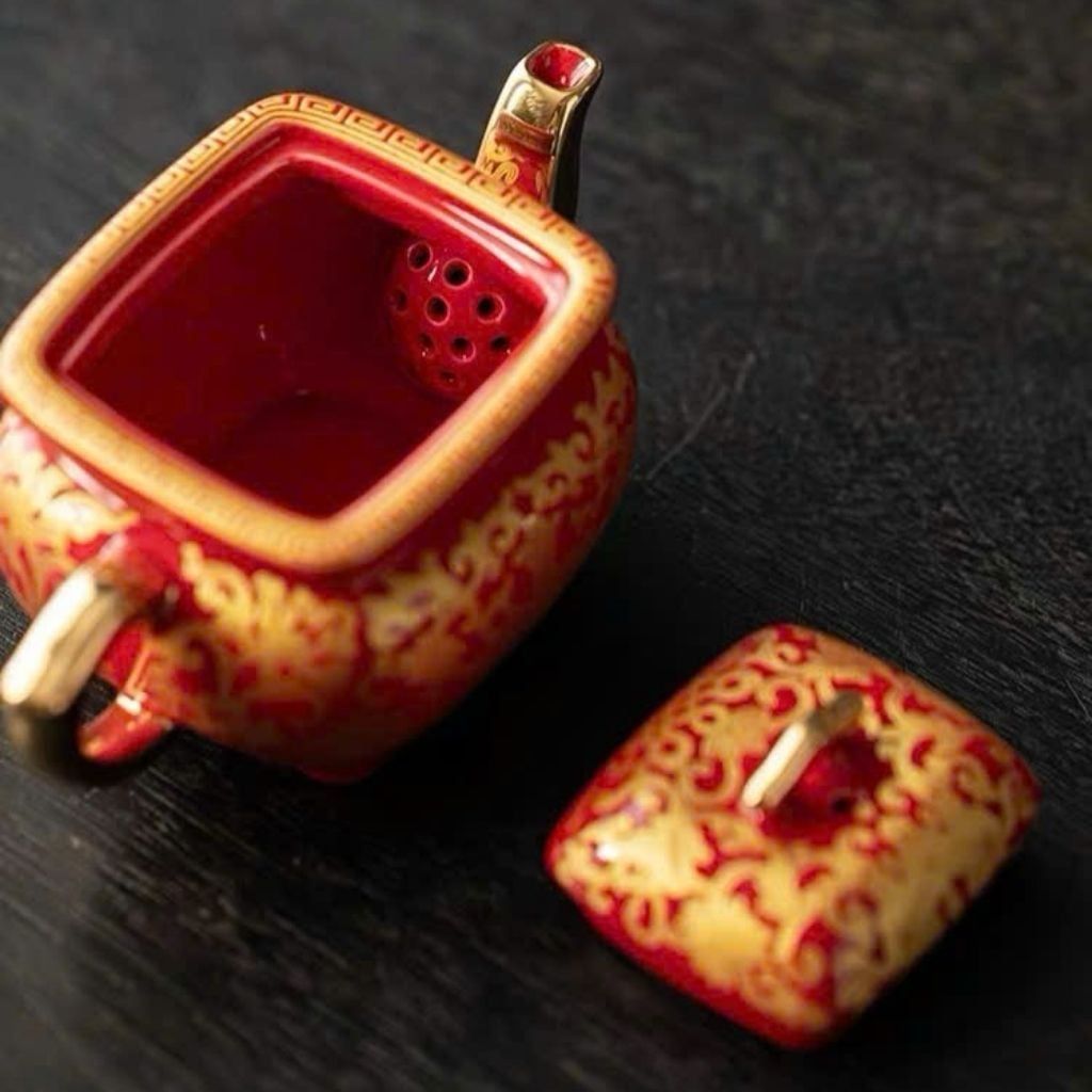  Ấm Trà Sứ Đỏ Mạ Vàng Kim Cao Cấp BKCECN-10274 