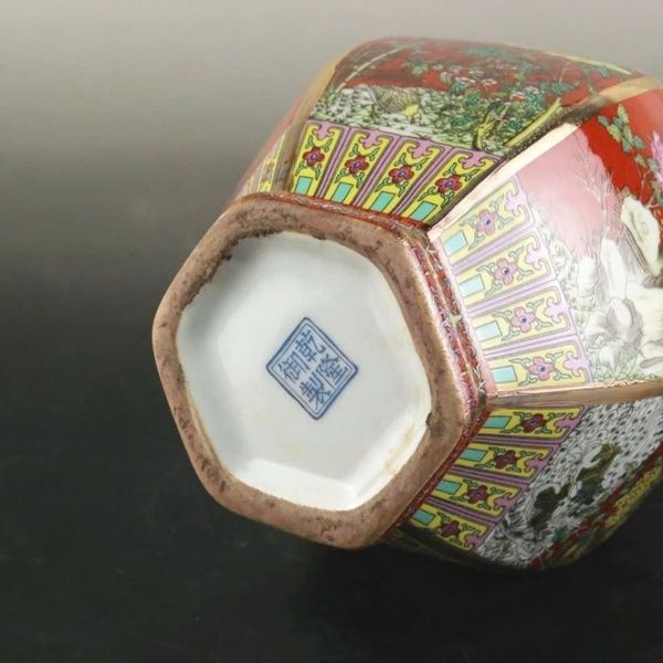  Bình Lục Giác Gốm Sứ Vẽ Hoa Đa Sắc BKCECN-10326 