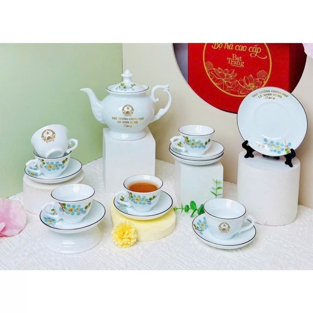  Bộ Ấm Chén Men Trắng Thủ Tướng Lê Minh Hưng Dáng Đài Các BKCECN-10418 