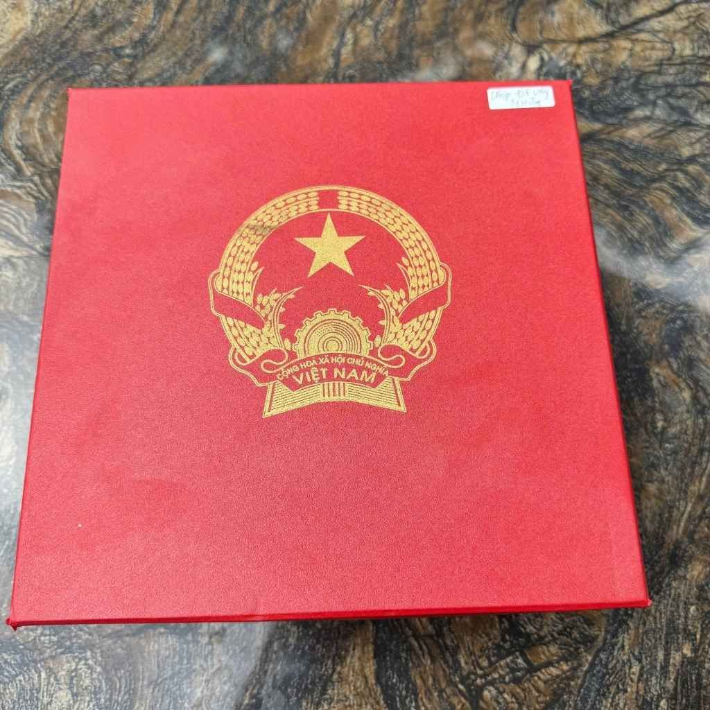  Bộ Ấm Chén Gốm Sứ In Chữ Ký Thủ Tướng Lê Minh Hưng Gốm Bát Tràng BKCECN-10536 