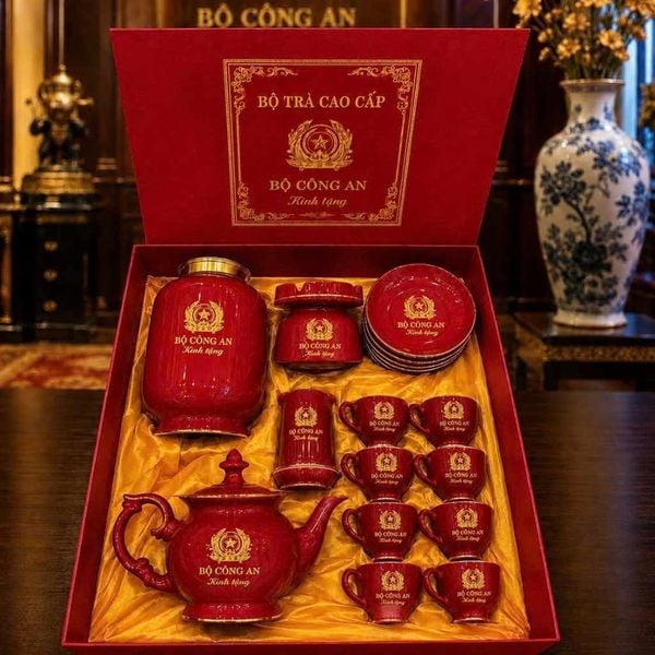  Bộ Ấm Chén Gốm Sứ in logo Bộ Công An Cao Cấp BKCECN-10575 