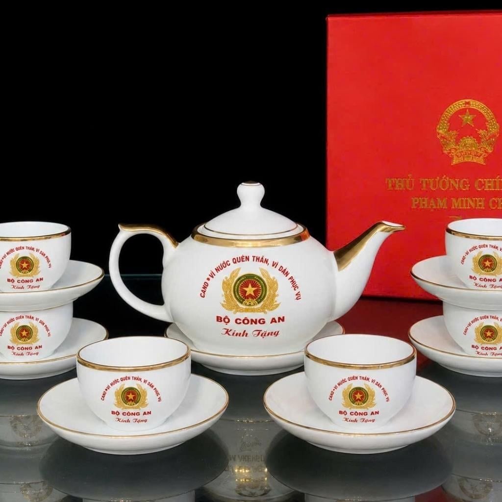  Bộ Ấm Chén Gốm Sứ Bát Tràng In Logo Bộ Công An BKCECN-10578 
