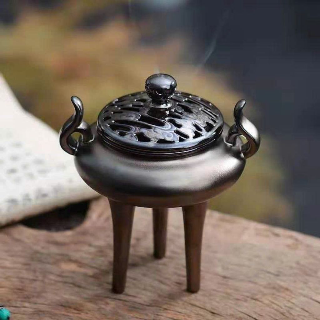  Lư Xông Trầm Gốm Sứ Ba Chân Có Nắp BKCECN-9298 