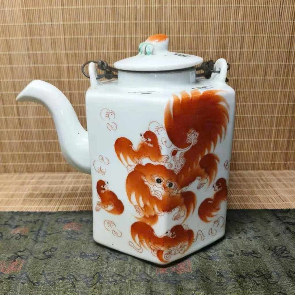  Ấm Trà Gốm Sứ Cổ Họa Tiết Linh Thú BKCECN-9464 