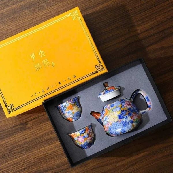  Bộ Ấm Chén Hoa Văn Sắc Màu BKCECN-9567 