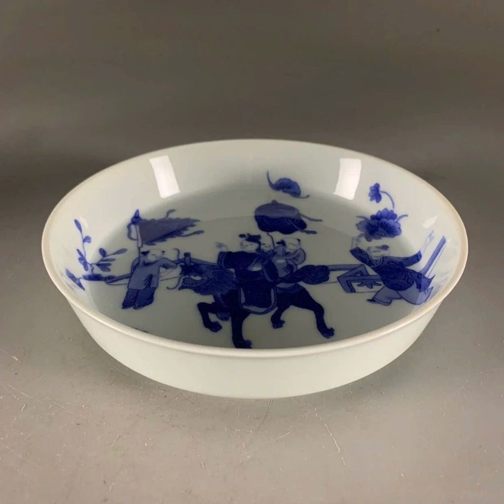  Đĩa Gốm Sứ Lam Huế “Vinh Quy Bái Tổ” BKCECN-9640 