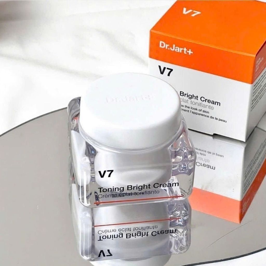  Kem Dưỡng Trắng Da V7 BKCOKR-9049 