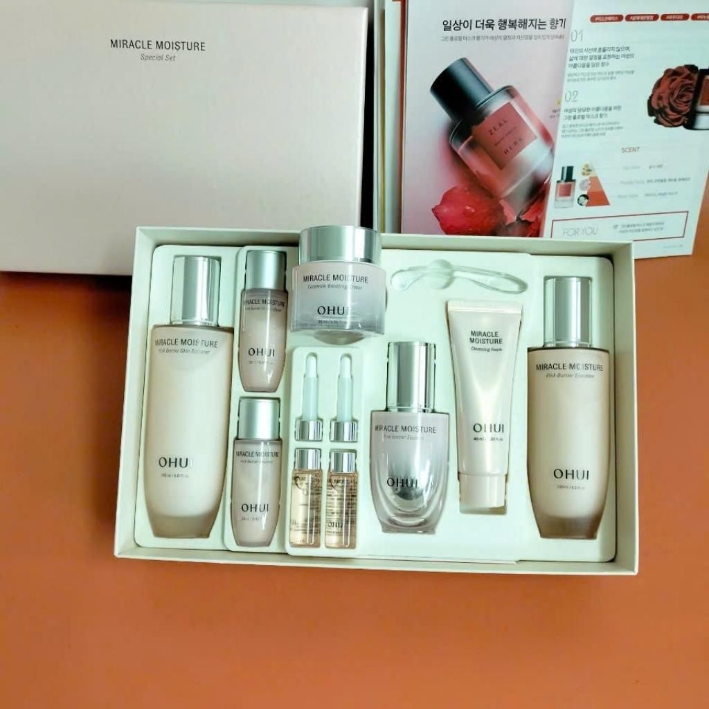  Set OHUI Hồng Miracle Moisture Mẫu Mới Nhất BKCOKR-9103 