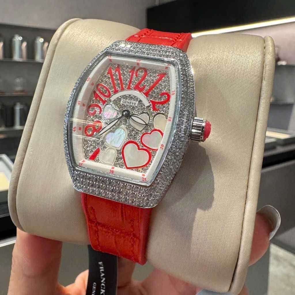  Đồng hồ thạch anh nữ mặt vuông mặt bích hình trụ tròn BKFACN-9364 