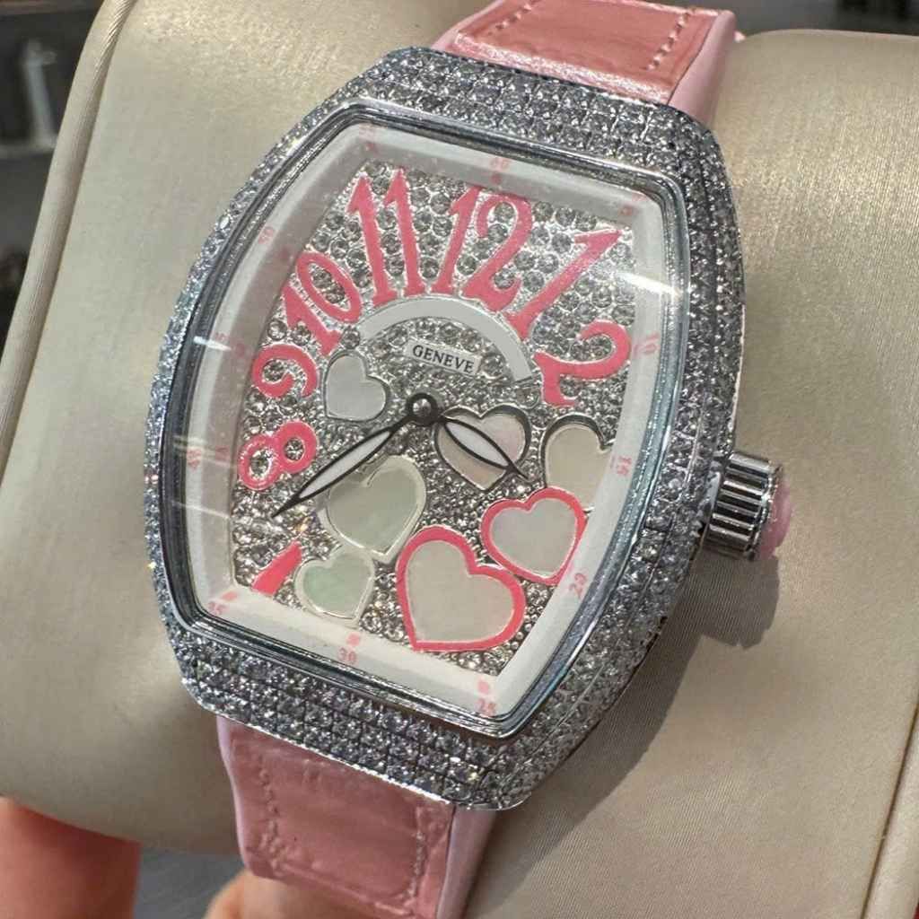  Đồng hồ thạch anh nữ mặt vuông mặt bích hình trụ tròn BKFACN-9364 