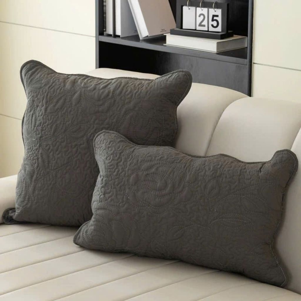  Vỏ Gối Wild Rose Mẫu Ngà Sang Trọng BKFACN-9369 