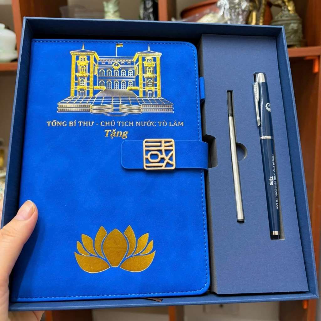  Sổ Tay Kèm Bút Quà Tặng Tổng Bí Thư Chủ Tịch Nước Tô Lâm BKFAVN-9419 