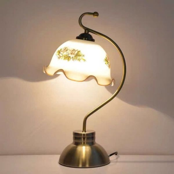  Đèn Để Bàn Khung Đồng Giả Cổ Chao Sứ Vẽ Hoa BKHFCN-9080 