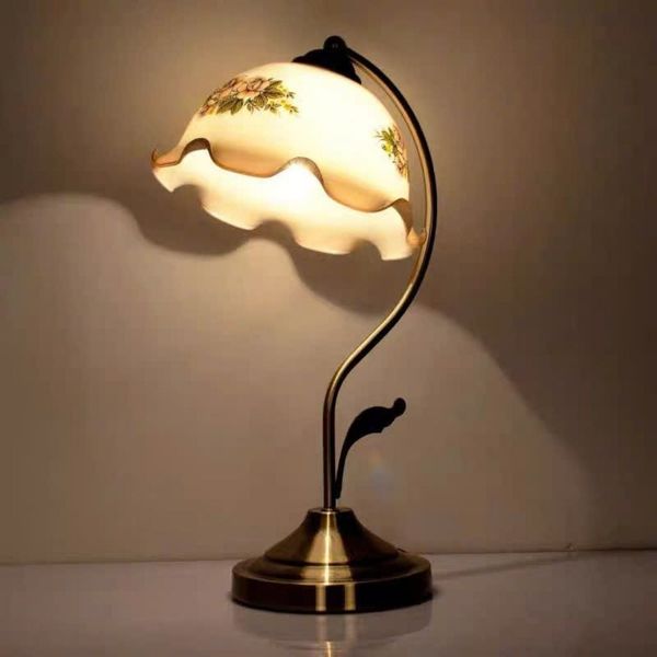  Đèn Để Bàn Khung Đồng Giả Cổ Chao Sứ Vẽ Hoa BKHFCN-9080 