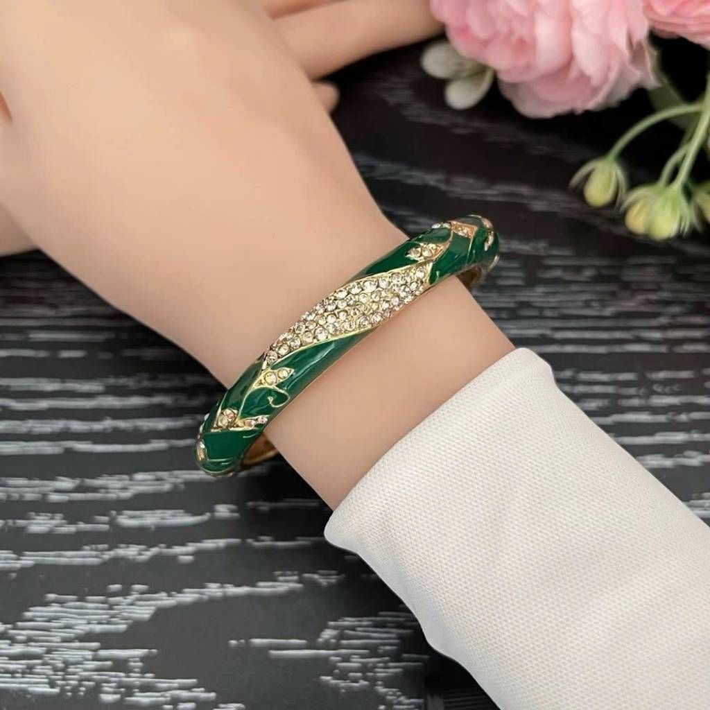  Vòng Tay Hợp Kim Đính Đá BKJECN-9269 