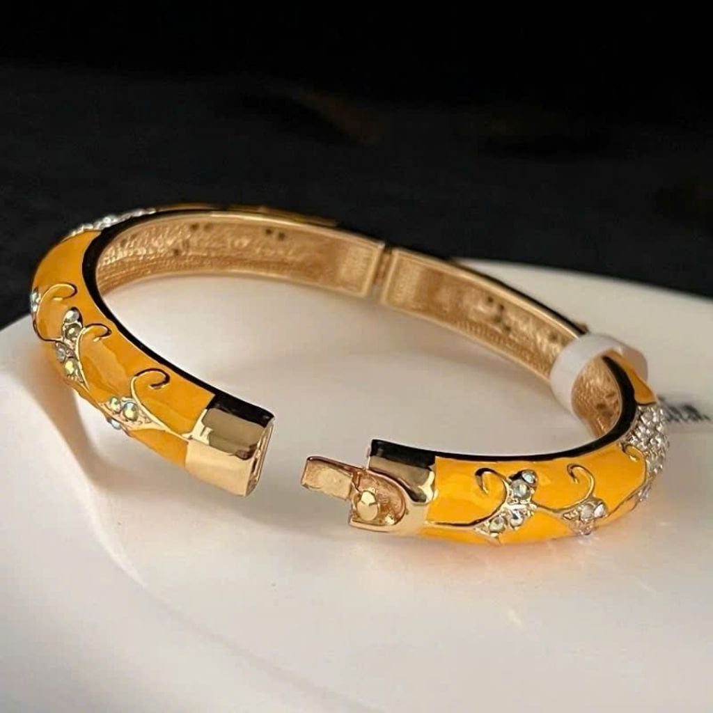  Vòng Tay Hợp Kim Đính Đá BKJECN-9269 