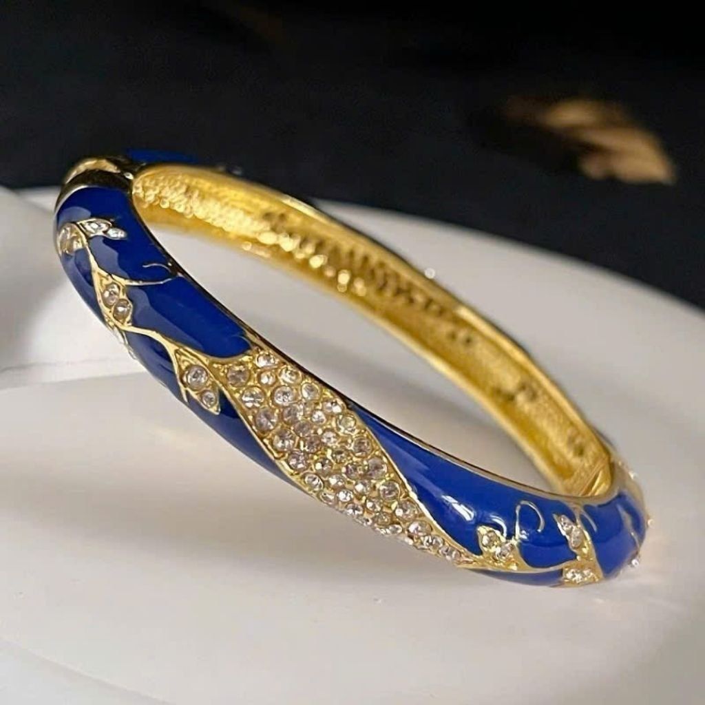  Vòng Tay Hợp Kim Đính Đá BKJECN-9269 