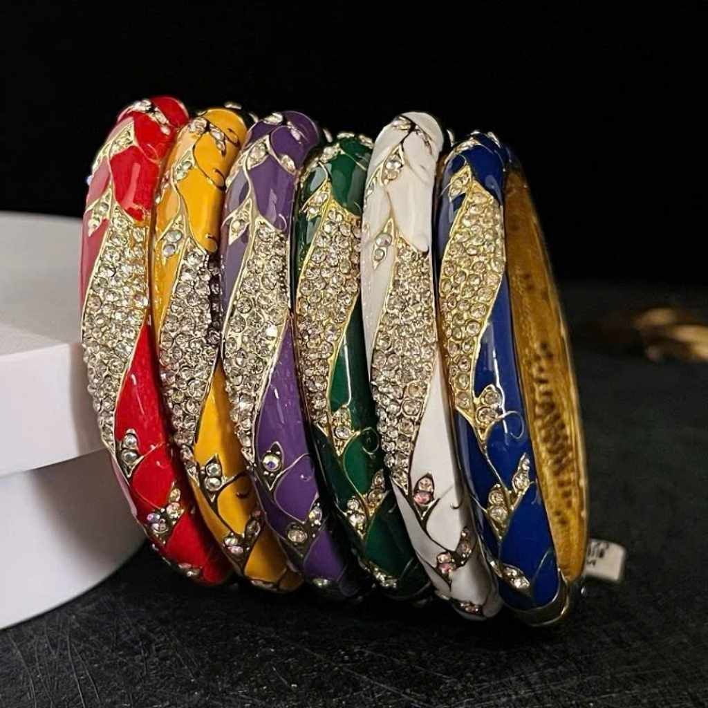  Vòng Tay Hợp Kim Đính Đá BKJECN-9269 