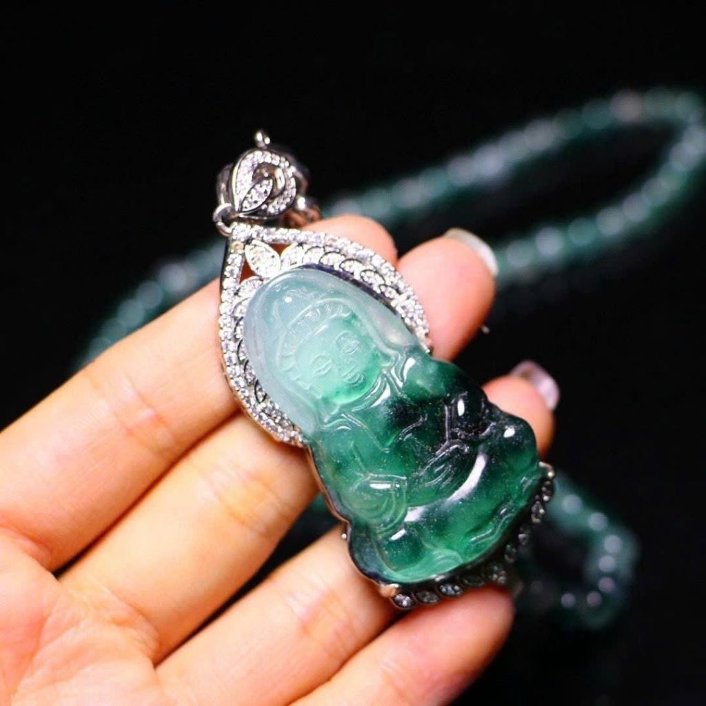  Mặt dây chuyền quan âm ngọc bích đính kim cương BKJECN-9313 